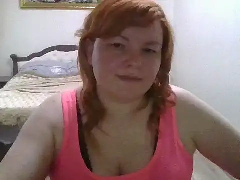 Snapshot of KrisryOxNikss chatting on June 7, 2026, 6:39 am KrisryOxNikss online show from June 7, 2026, 6:39 am