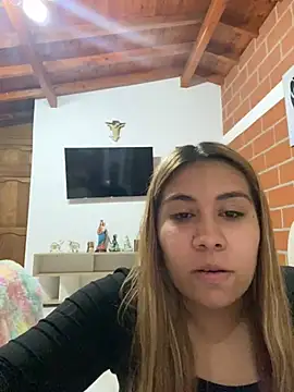  BellaSmith  online show from April 25, 2026, 2:58 am