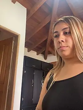  BellaSmith  online show from June 9, 2026, 3:01 pm