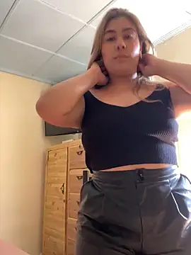  BellaSmith  online show from June 21, 2026, 8:22 pm