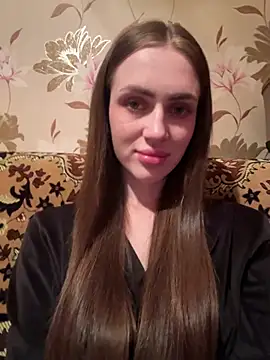 AlinaLove3213 online show from July 28, 2026, 8:52 pm