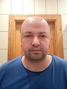 Luceriusbigass online show from February 5, 2026, 9:08 pm