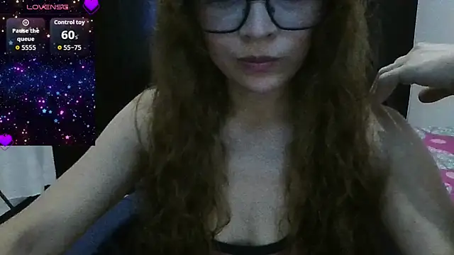 Snapshot of Lannah__ chatting on May 8, 2026, 6:19 am Lannah online show from May 8, 2026, 6:19 am