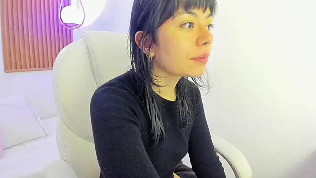 ghostmila online show from April 23, 2026, 11:53 am