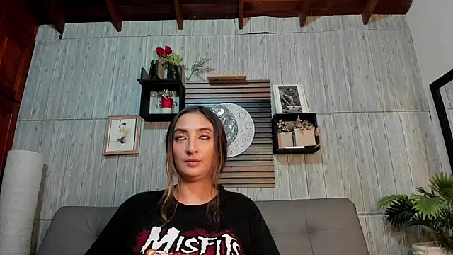 Alucarda666 online show from June 21, 2026, 9:06 pm
