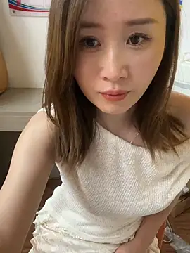 Snapshot of qin205205 chatting on July 7, 2026, 7:34 am qin205205 online show from July 7, 2026, 7:34 am