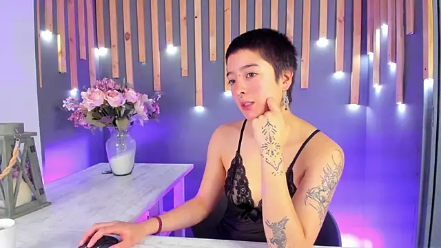 Atheena   online show from April 21, 2026, 1:06 pm