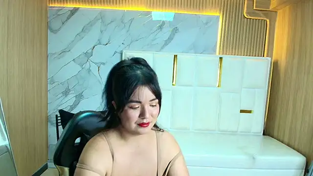 Snapshot of Sasha_tf chatting on April 18, 2026, 8:20 pm Sasha tf online show from April 18, 2026, 8:20 pm