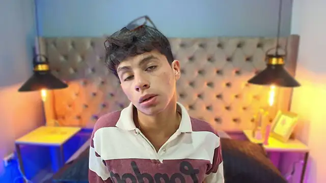 Snapshot of saintDangelo chatting on May 4, 2026, 12:56 pm saintDangelo online show from May 4, 2026, 12:56 pm