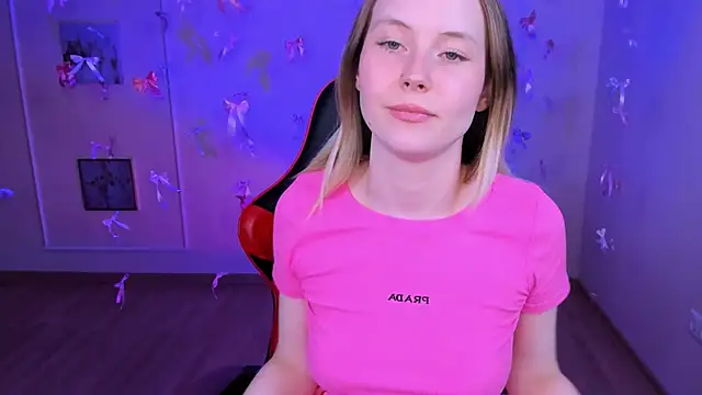 Snapshot of yourella chatting on April 7, 2026, 11:15 pm yourella online show from April 7, 2026, 11:15 pm