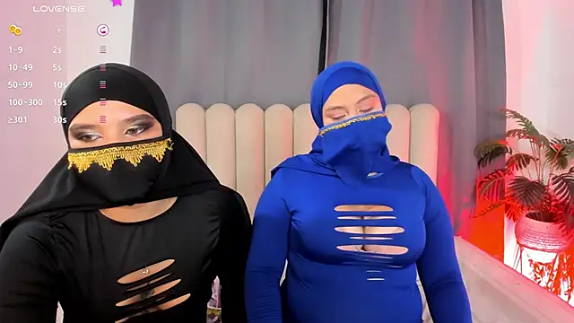 Snapshot of aziza_dalila02 chatting on April 10, 2026, 3:45 am aziza dalila02 online show from April 10, 2026, 3:45 am