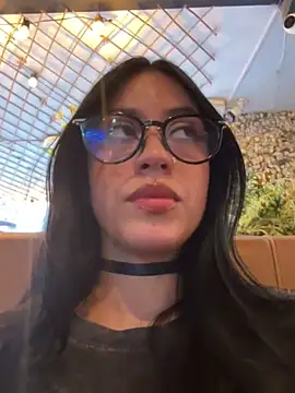Snapshot of Kattze_ chatting on April 30, 2026, 10:25 pm Kattze online show from April 30, 2026, 10:25 pm