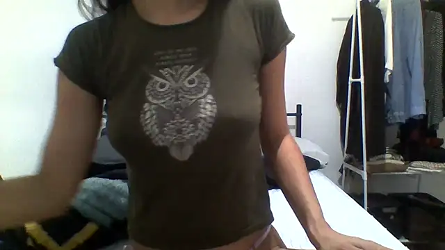 Snapshot of Lolakhaos chatting on July 4, 2026, 4:51 am Lolakhaos online show from July 4, 2026, 4:51 am