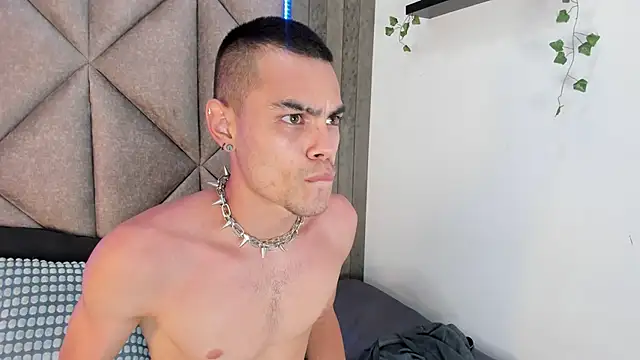 RomeoBoselli   online show from April 9, 2026, 7:52 pm