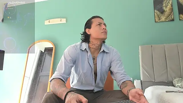 Snapshot of Damian_Romanoff chatting on May 5, 2026, 2:03 pm Damian Romanoff online show from May 5, 2026, 2:03 pm