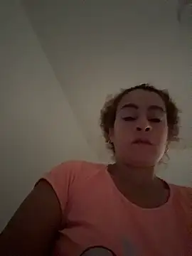 Snapshot of Natigoonzalez chatting on April 29, 2026, 1:37 pm Natigoonzalez online show from April 29, 2026, 1:37 pm