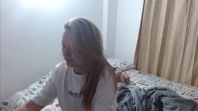 Snapshot of SKY_SANZ chatting on April 11, 2026, 3:00 am SKY SANZ online show from April 11, 2026, 3:00 am