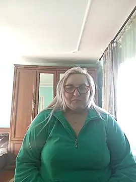 AureliaSky598 online show from April 28, 2026, 2:33 pm