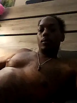 zdaddymm online show from May 7, 2026, 9:42 pm