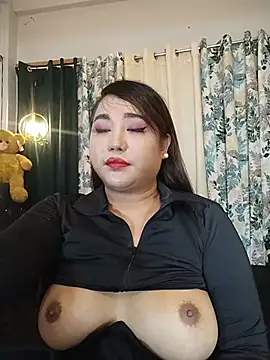 Snapshot of PowerDuoCouple69Xxx chatting on May 12, 2026, 7:44 pm PowerDuoCouple69Xxx online show from May 12, 2026, 7:44 pm