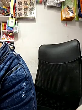 Snapshot of Michell_Monrrone chatting on April 16, 2026, 9:04 pm Michell Monrrone online show from April 16, 2026, 9:04 pm