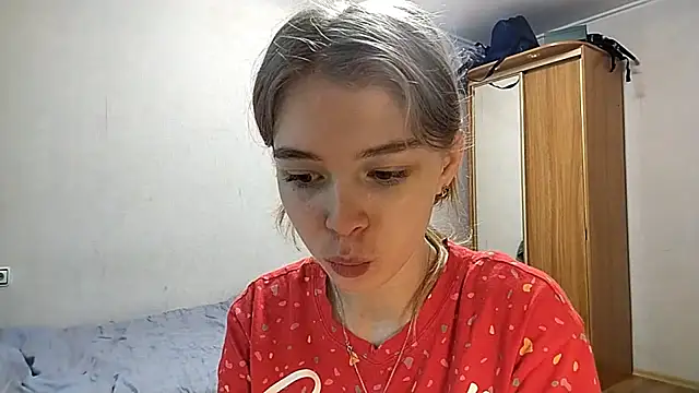 Snapshot of HebrewRiding chatting on June 5, 2026, 7:36 am HebrewRiding online show from June 5, 2026, 7:36 am