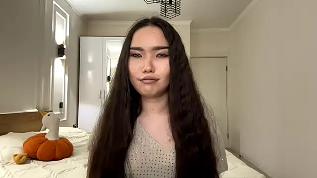 MardellHeavrin online show from May 11, 2026, 1:17 pm