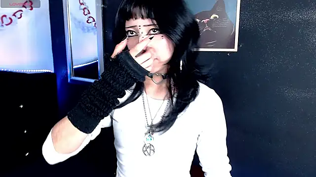 Snapshot of KiomyVamp chatting on April 28, 2026, 4:01 pm KiomyVamp online show from April 28, 2026, 4:01 pm