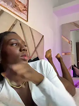 Zoe Ravenn online show from May 23, 2026, 3:12 am