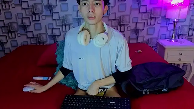Twink Sebas7 online show from June 19, 2026, 12:20 pm