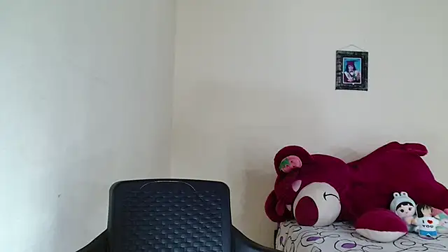 Snapshot of franchezkacarsonn chatting on June 16, 2026, 7:05 pm franchezkacarsonn online show from June 16, 2026, 7:05 pm
