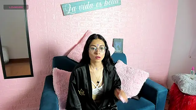 Snapshot of Kat_santana chatting on April 10, 2026, 8:46 pm Kat santana online show from April 10, 2026, 8:46 pm