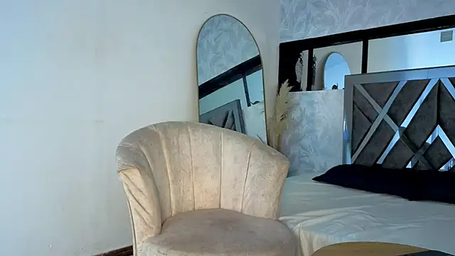 Snapshot of steicy_torres chatting on April 22, 2026, 4:52 pm steicy torres online show from April 22, 2026, 4:52 pm