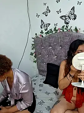 eimy rosse25 online show from May 26, 2026, 7:21 pm