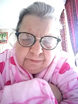 MartaMia68 online show from May 4, 2026, 5:14 am