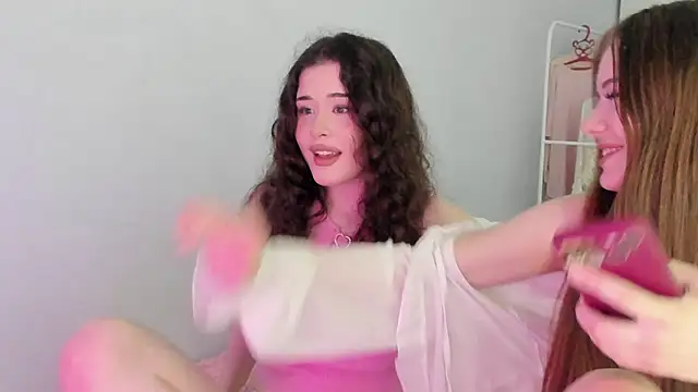 Snapshot of ChloeBlisss chatting on May 16, 2026, 7:27 am ChloeBlisss online show from May 16, 2026, 7:27 am