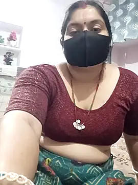 Snapshot of bhabhi-lovely chatting on April 17, 2026, 7:33 am bhabhi-lovely online show from April 17, 2026, 7:33 am