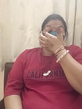 Snapshot of bhabhi-lovely chatting on April 20, 2026, 3:15 pm bhabhi-lovely online show from April 20, 2026, 3:15 pm