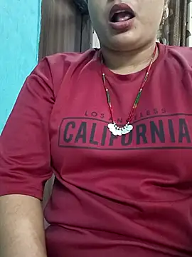 Snapshot of bhabhi-lovely chatting on April 29, 2026, 2:26 am bhabhi-lovely online show from April 29, 2026, 2:26 am