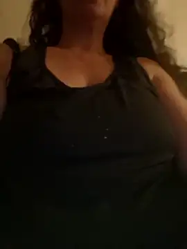 Miliffhj online show from May 4, 2026, 3:46 am
