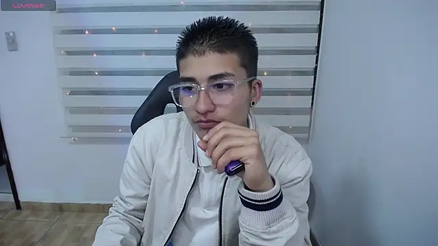 Tony 1  online show from April 15, 2026, 3:46 am