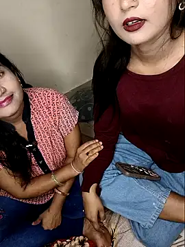 Snapshot of Hot_night chatting on April 13, 2026, 8:14 pm Hot night online show from April 13, 2026, 8:14 pm