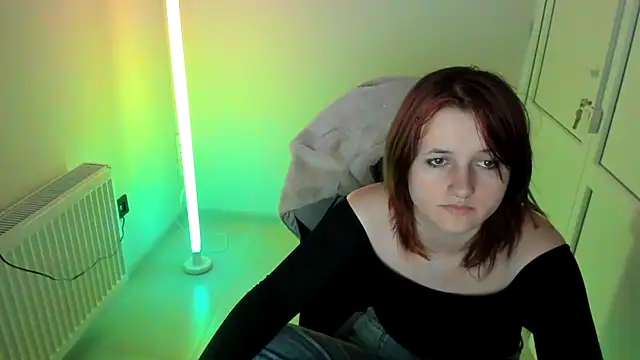 GoldenKiss online show from May 10, 2026, 6:51 am