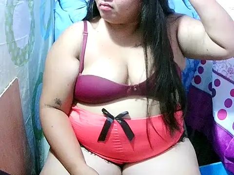 Snapshot of lovebir_26 chatting on July 28, 2026, 3:21 pm lovebir 26 online show from July 28, 2026, 3:21 pm