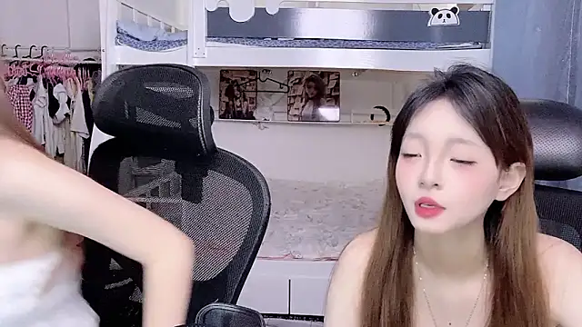 xiaoqiao-daqiao online show from April 30, 2026, 8:53 am