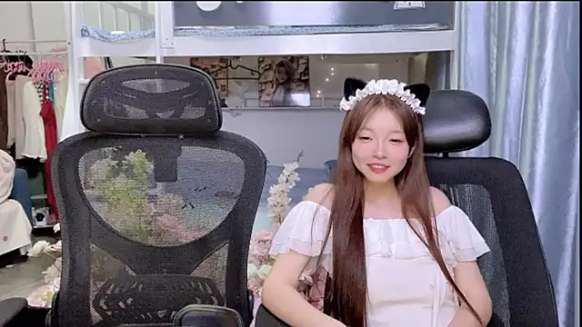 xiaoqiao-daqiao online show from May 16, 2026, 7:34 pm