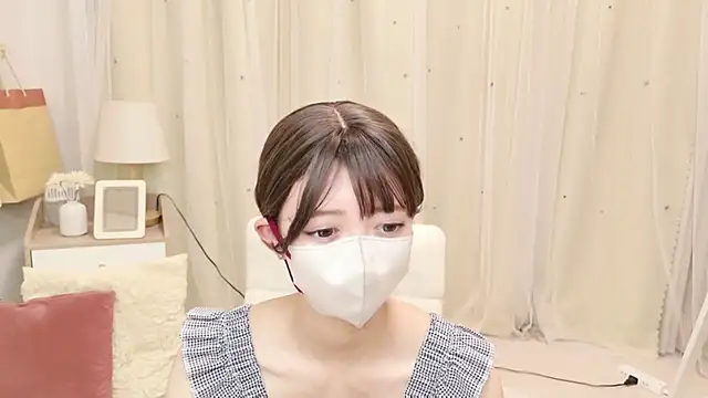 Snapshot of SERIpon_ chatting on August 1, 2026, 11:20 am SERIpon online show from August 1, 2026, 11:20 am