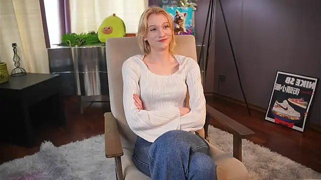 GildaThurgood online show from April 10, 2026, 5:34 am