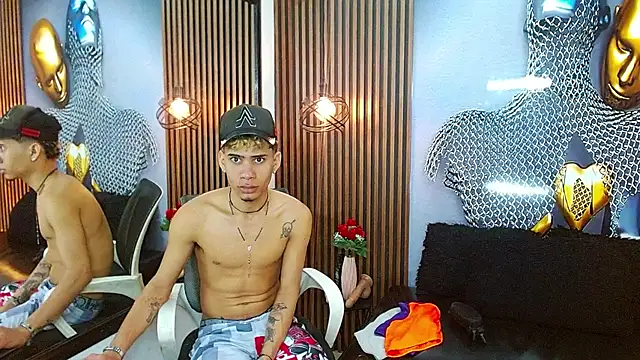 Snapshot of Skinny_cute_Alyer chatting on June 4, 2026, 3:01 am Skinny cute Alyer online show from June 4, 2026, 3:01 am