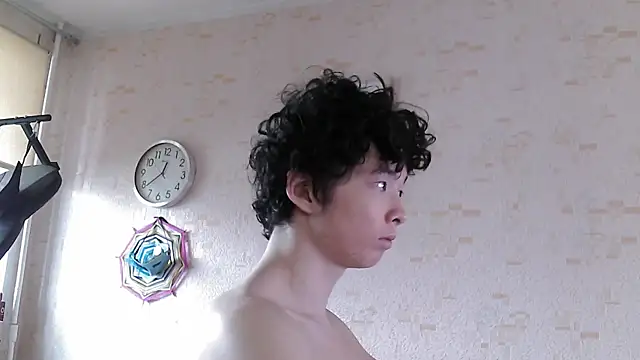 Miklaxyk online show from April 15, 2026, 9:27 am